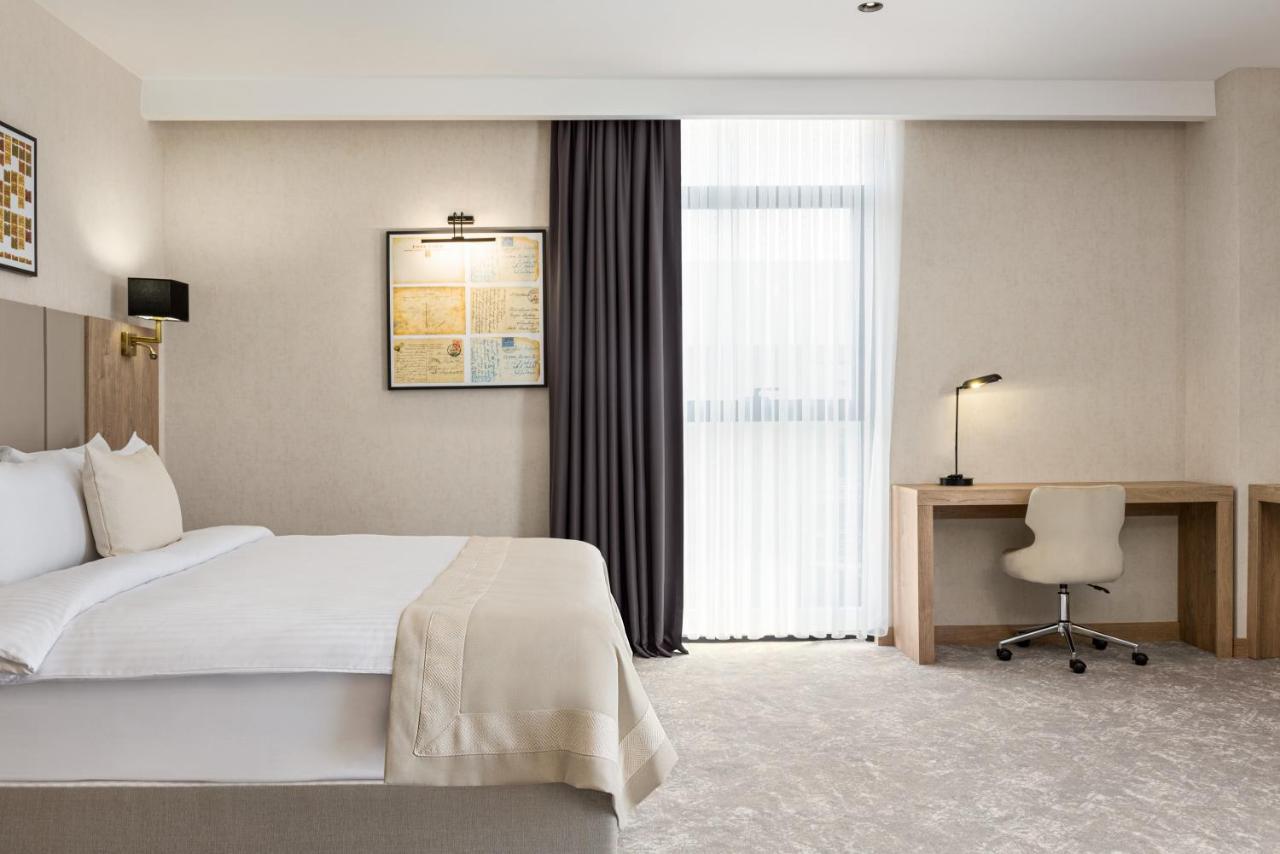 Ramada Plaza By Wyndham Batman Hotell Eksteriør bilde