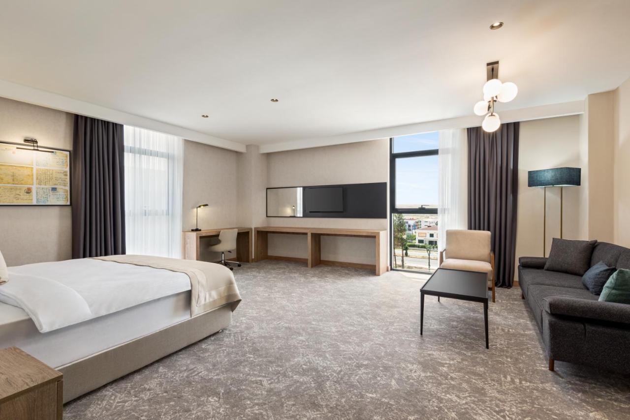 Ramada Plaza By Wyndham Batman Hotell Eksteriør bilde