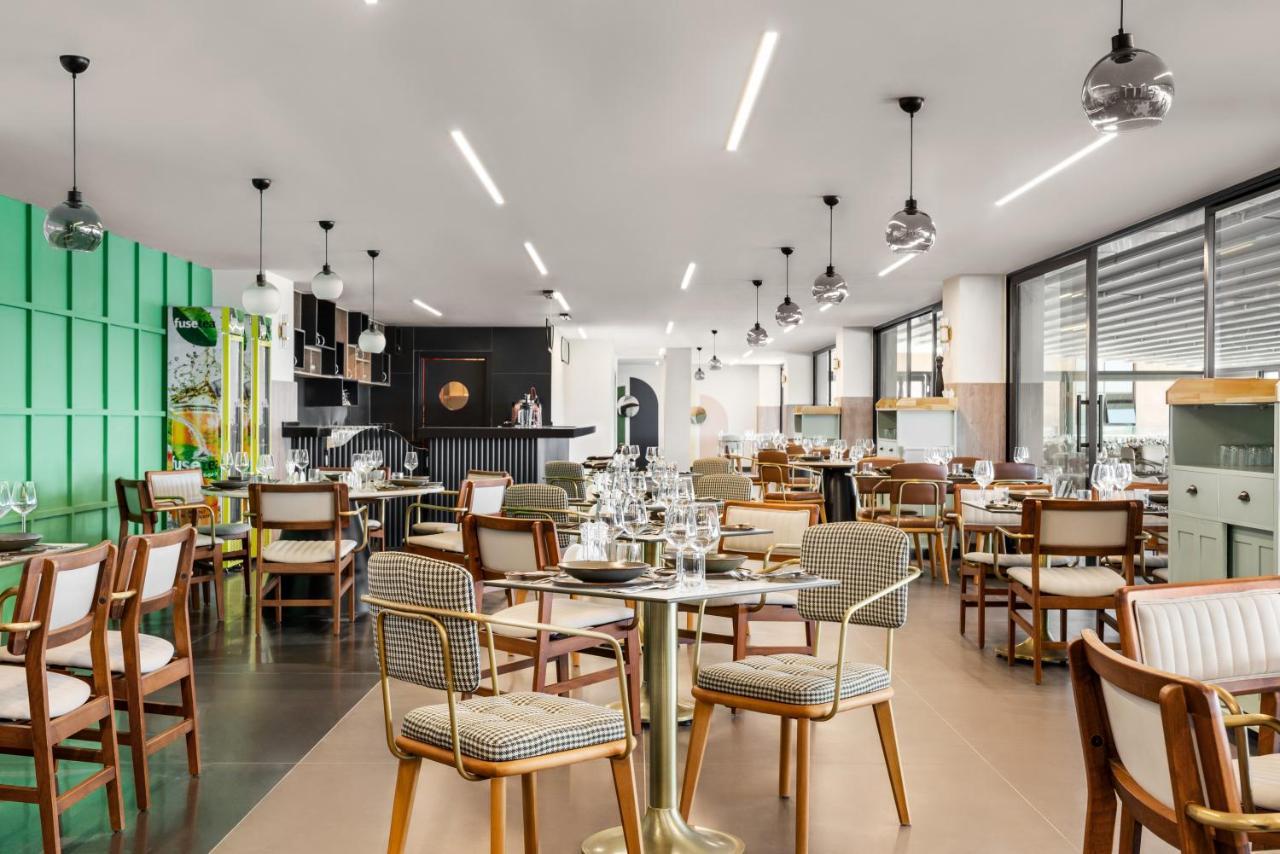 Ramada Plaza By Wyndham Batman Hotell Eksteriør bilde