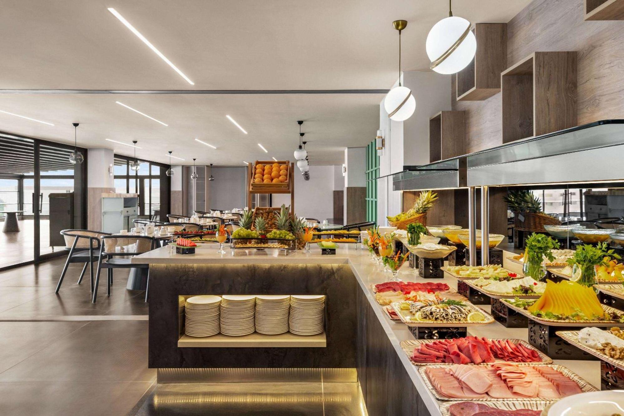 Ramada Plaza By Wyndham Batman Hotell Eksteriør bilde