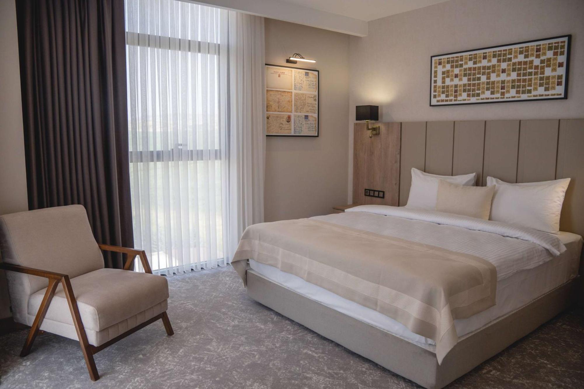 Ramada Plaza By Wyndham Batman Hotell Eksteriør bilde