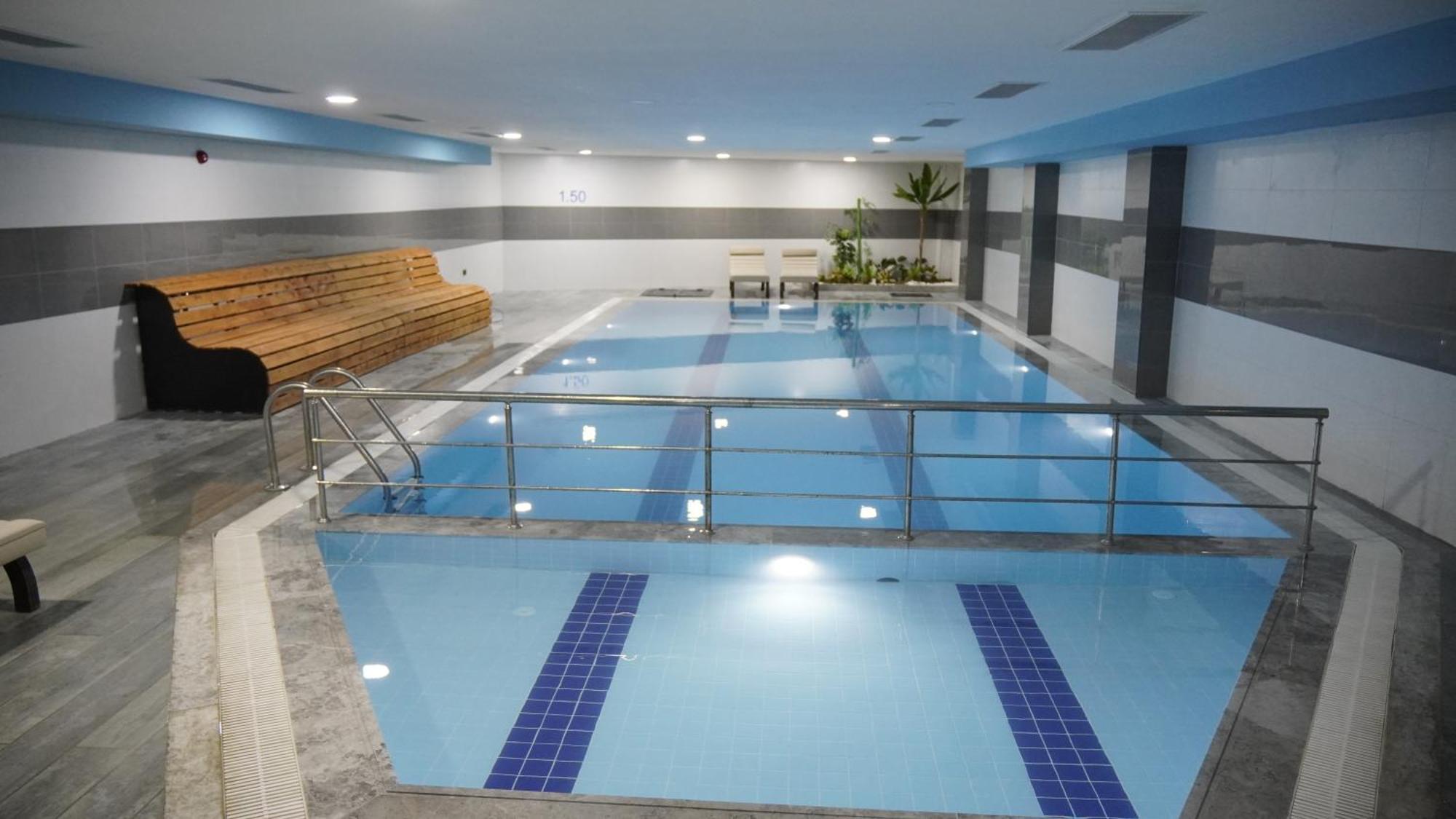 Ramada Plaza By Wyndham Batman Hotell Eksteriør bilde